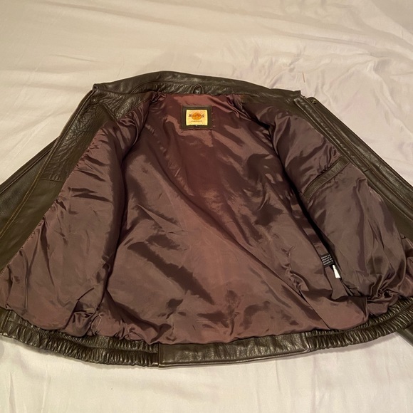 Brown Hard Rock Indianapolis Save The Planet - Picture 4 of 4